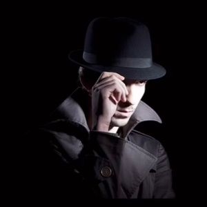 Meet your Posher, Darien